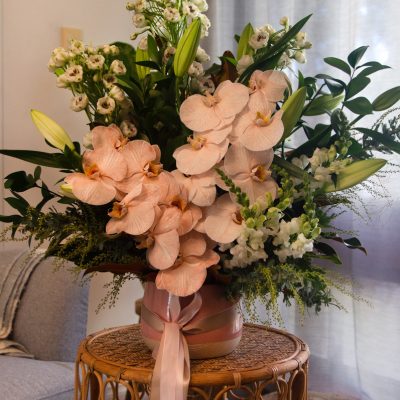 A Mano Florals Gifts